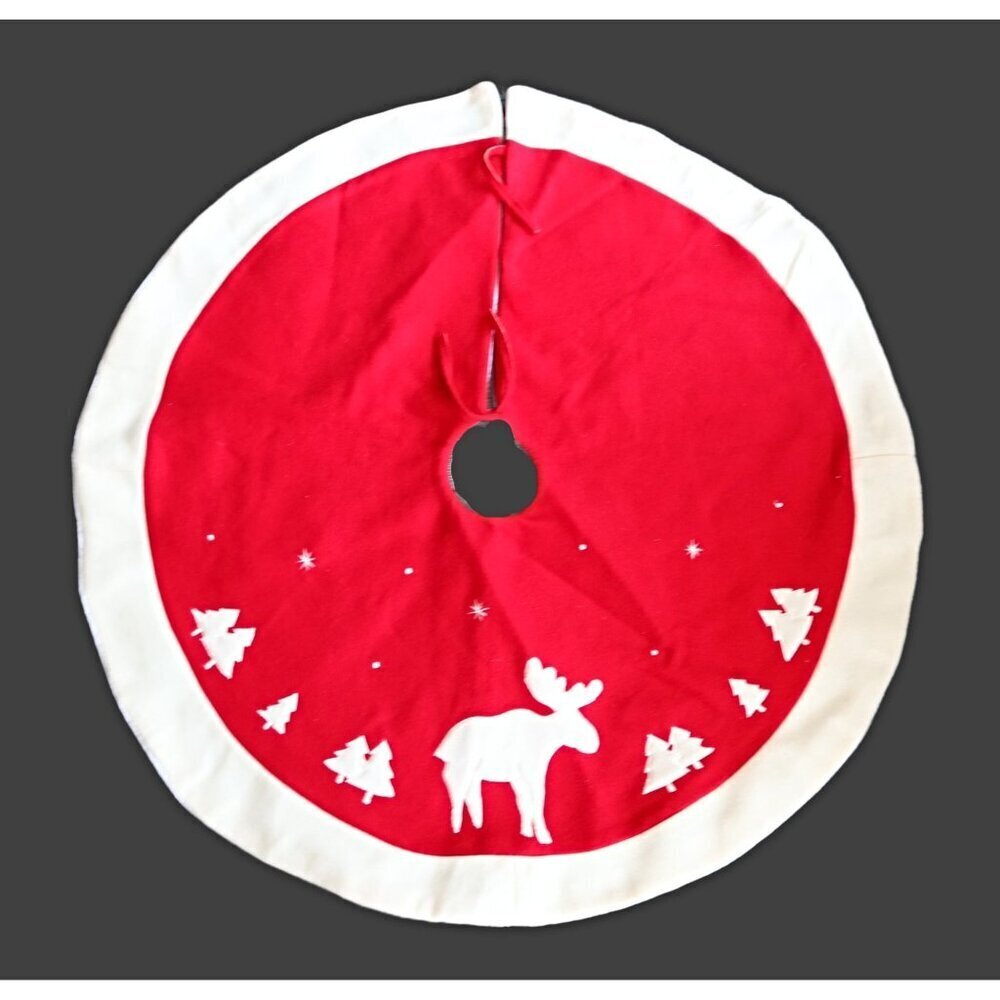 Vintage Christmas Tree Skirt Moose Applique Cottage Core